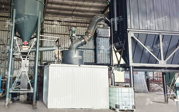 ​​Dây chuyền nghiền carbon đen từ lốp xe tái chế